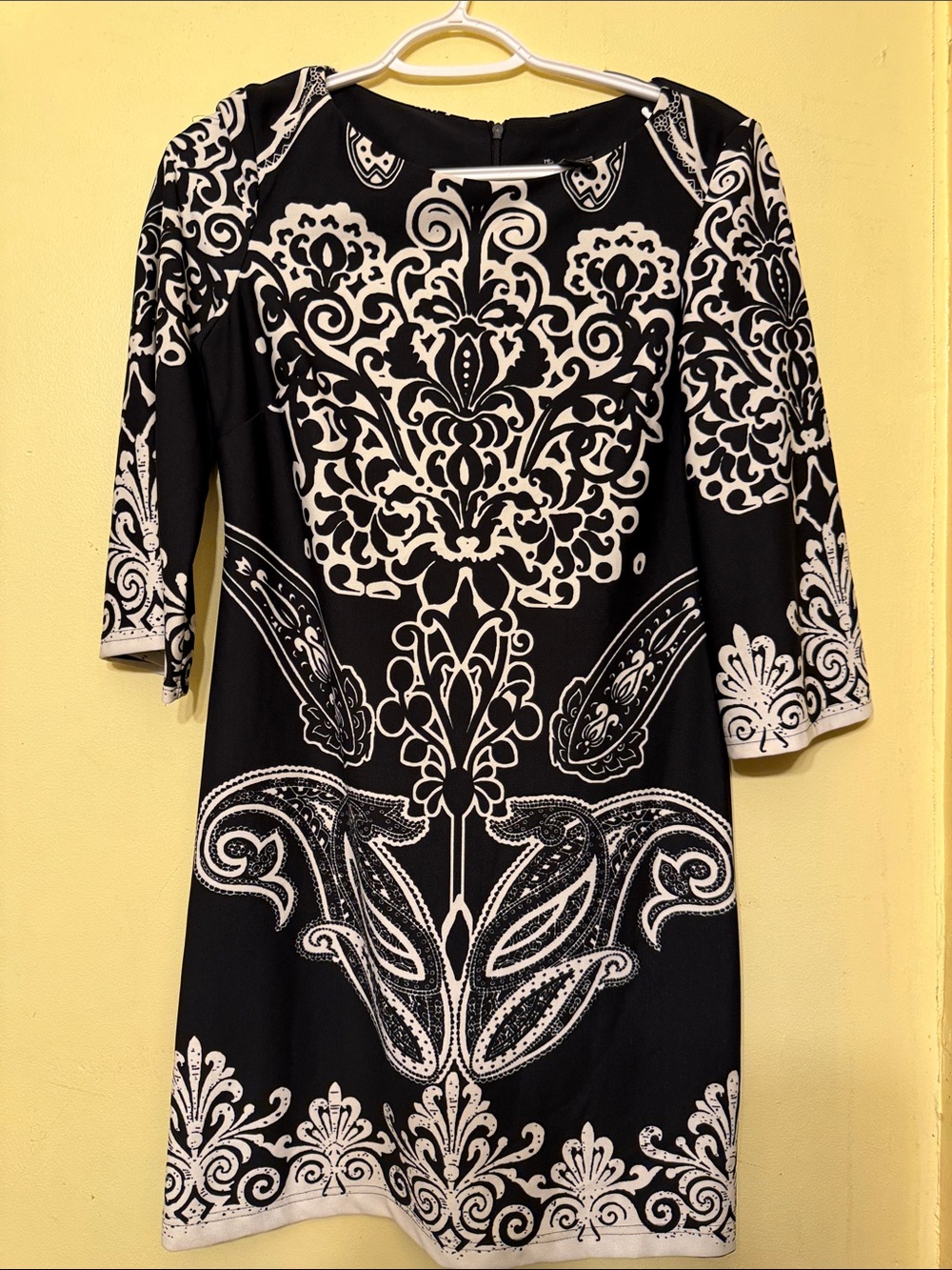 new directions Black and White Baroque-Print Long Sleeve Dress